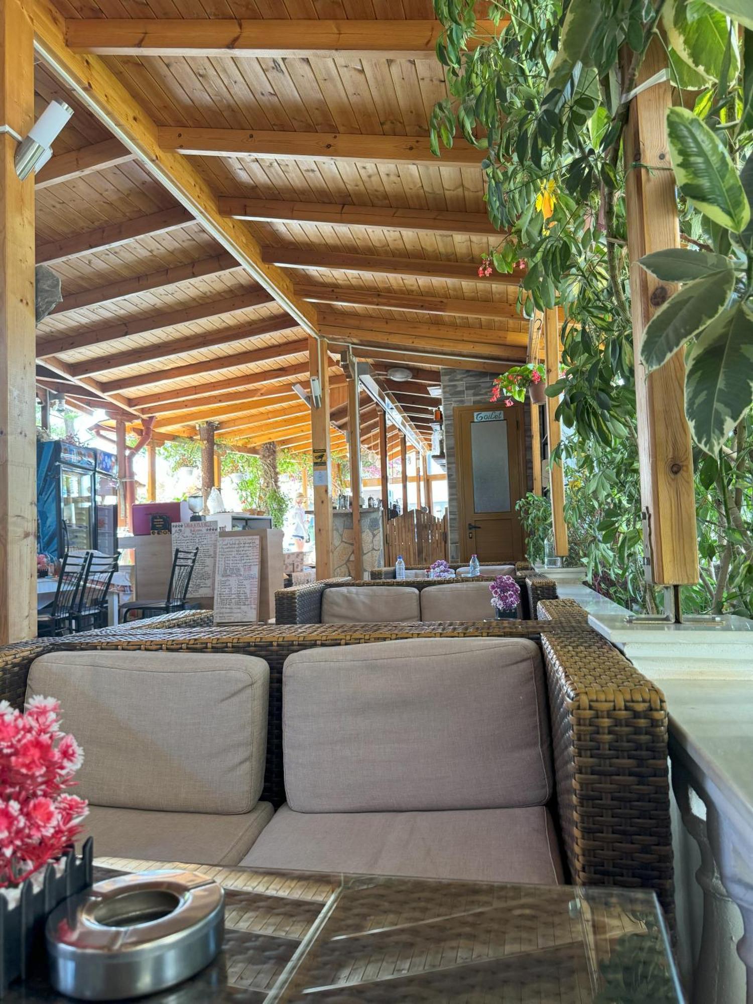 Garden Villa Veli 卡萨米尔 外观 照片