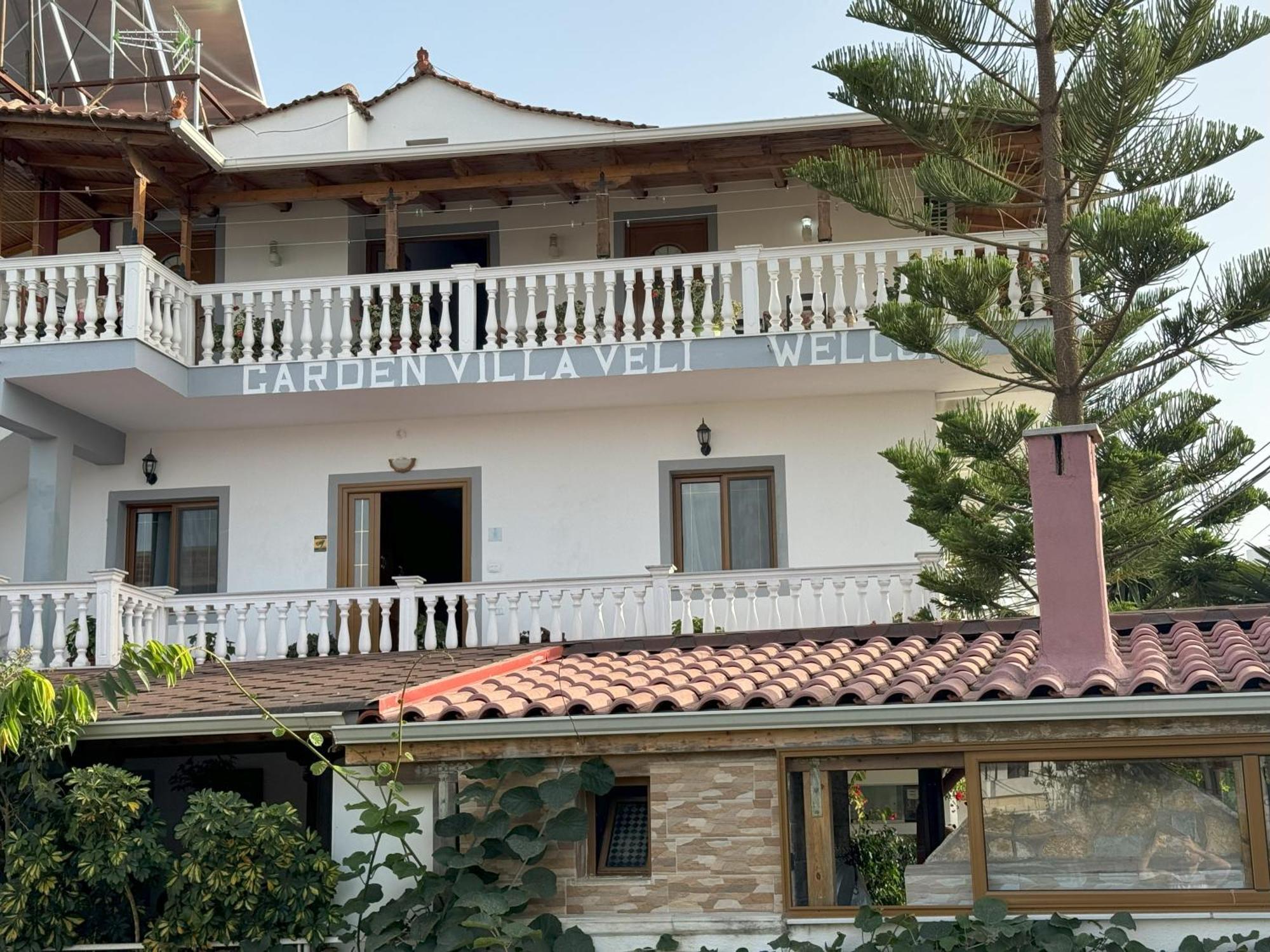 Garden Villa Veli 卡萨米尔 外观 照片