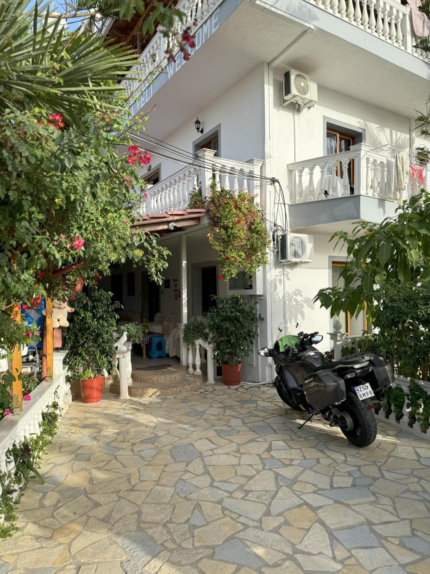 Garden Villa Veli 卡萨米尔 外观 照片