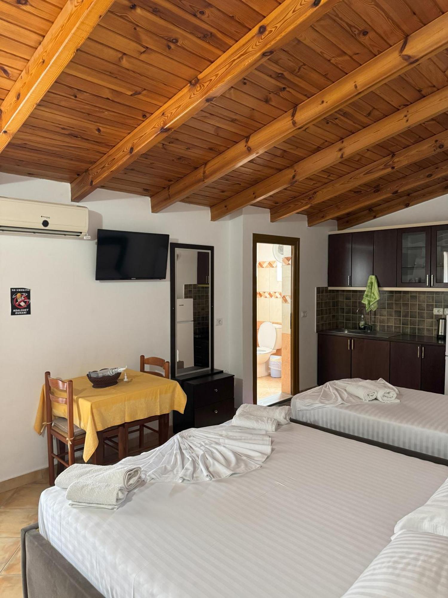Garden Villa Veli 卡萨米尔 外观 照片