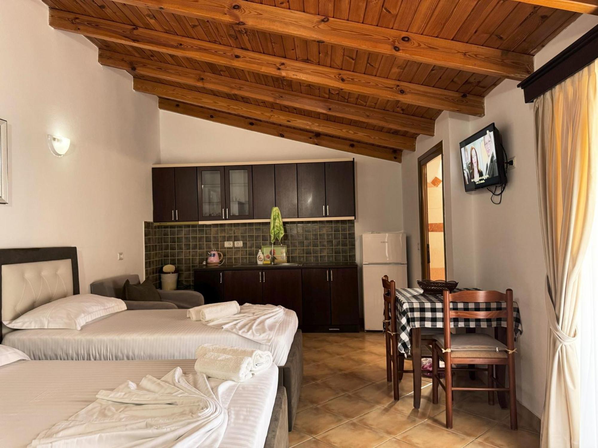 Garden Villa Veli 卡萨米尔 外观 照片